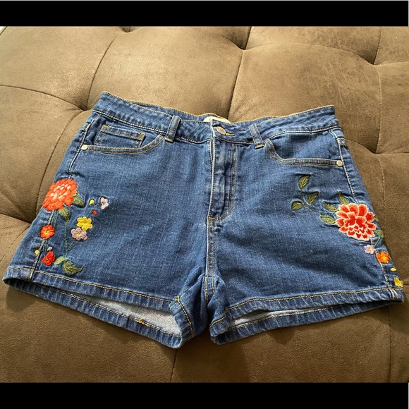 Judy Blue Shorts Floral Embroidered Jean Shorts Poshmark